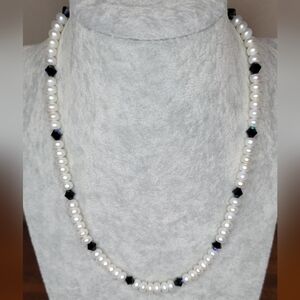 Beautiful Natural Pearl and Black Crystal Necklace